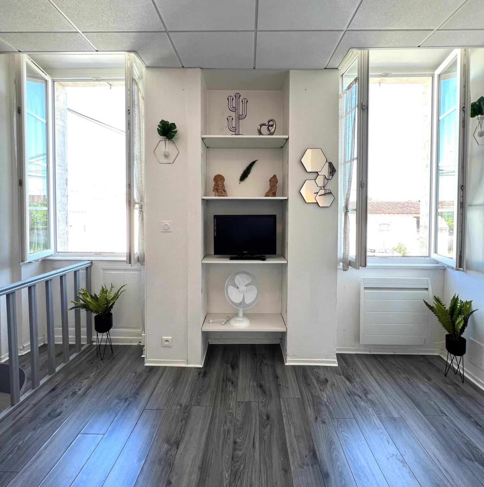 Myvi Cognac Apartment Ngoại thất bức ảnh
